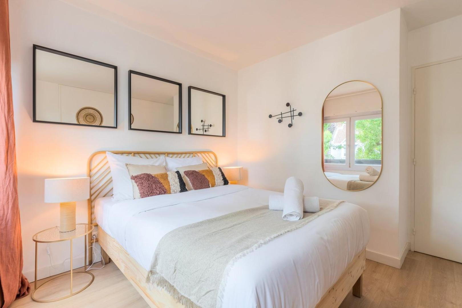Spacious With Balcony And Parking La Madeleine (Nord)