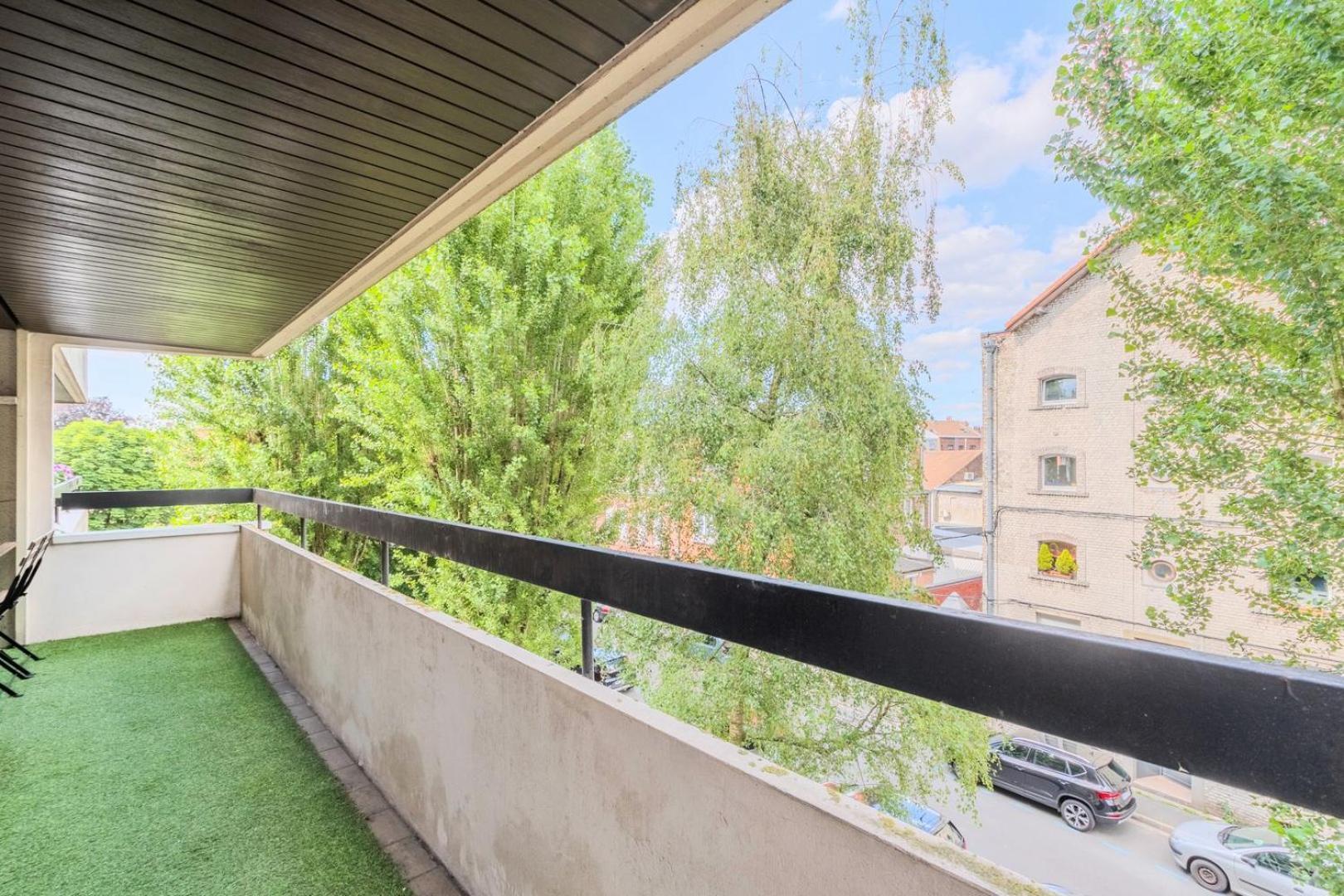 Spacious With Balcony And Parking *