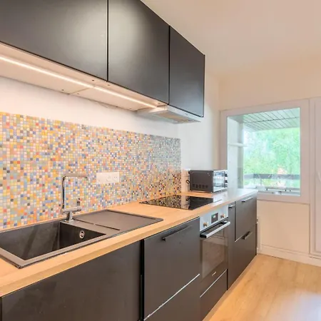 Spacious Apartment With Balcony And Parking La Madeleine  Buitenkant foto